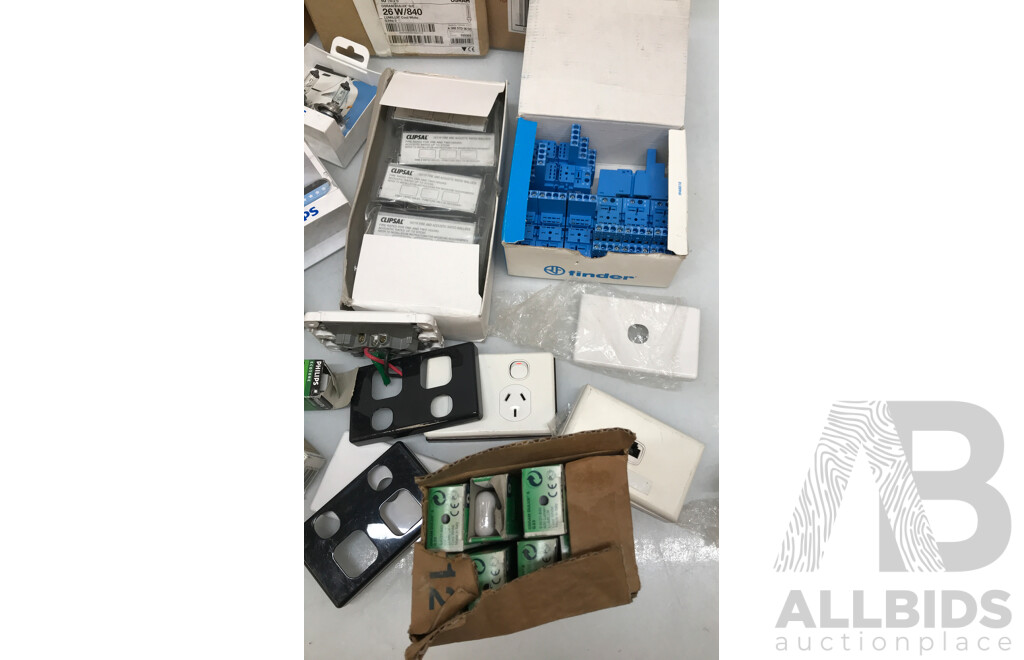 Bulk Lot of Assorted Lighting Equipment Such as Lights, Fittings, and More