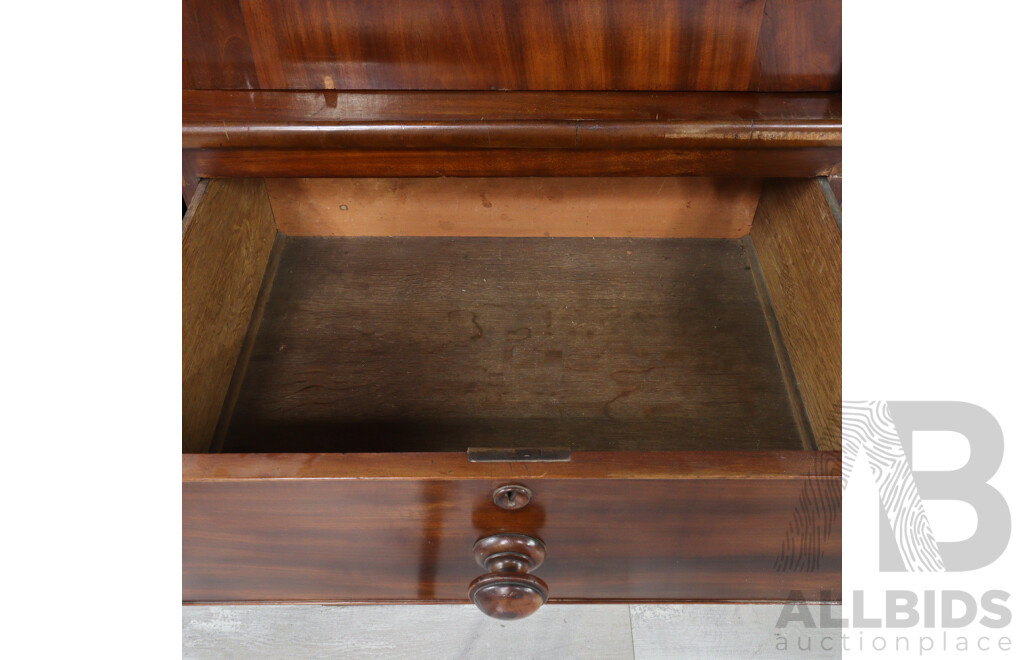 Victorian Flame Mahogany Gentlemans Press on Chest