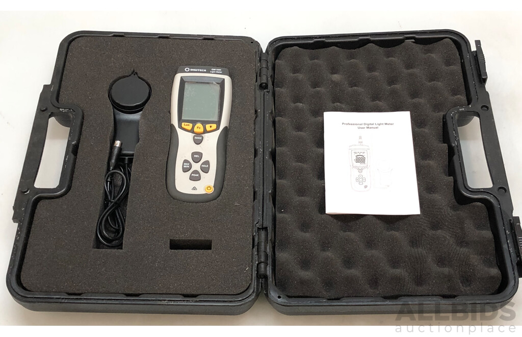 Digitech QM1584 400K Lux Meter Kit