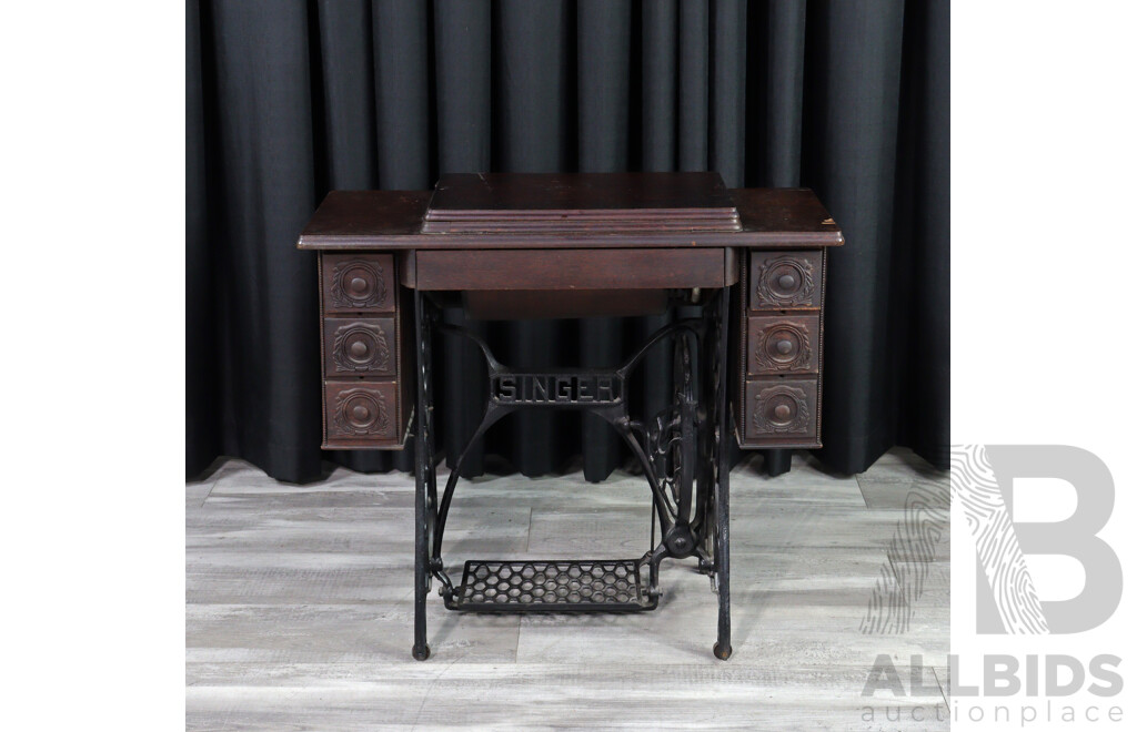 Early Singer Sewing Machine in Oak Case on Treadle Base