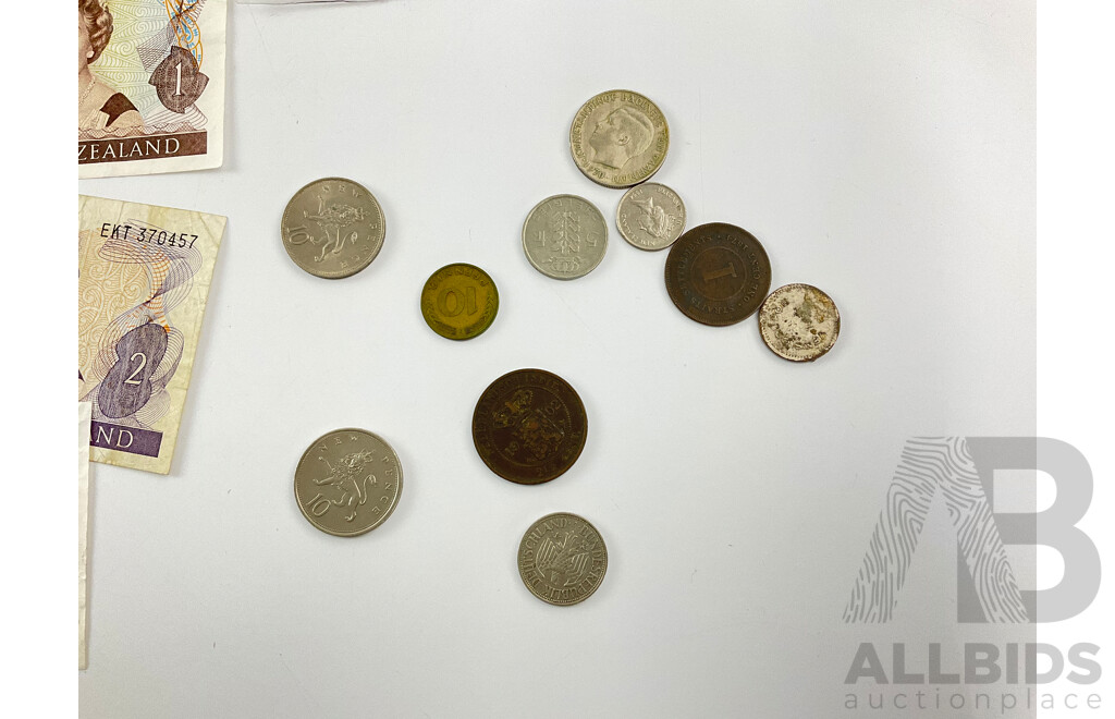 Collection of International Vintage Banknotes Including New Zealand, Fiji, India, Sri Lanka, Thailand, Laos, Malaysia, Egypt with Coins Including Italy, Germany, East Indies, Straits Settlements