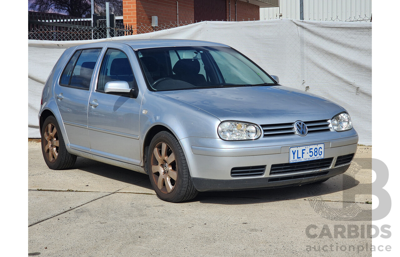 5/2004 Volkswagen Golf 2.0 Sport  5d Hatchback Silver 2.0L