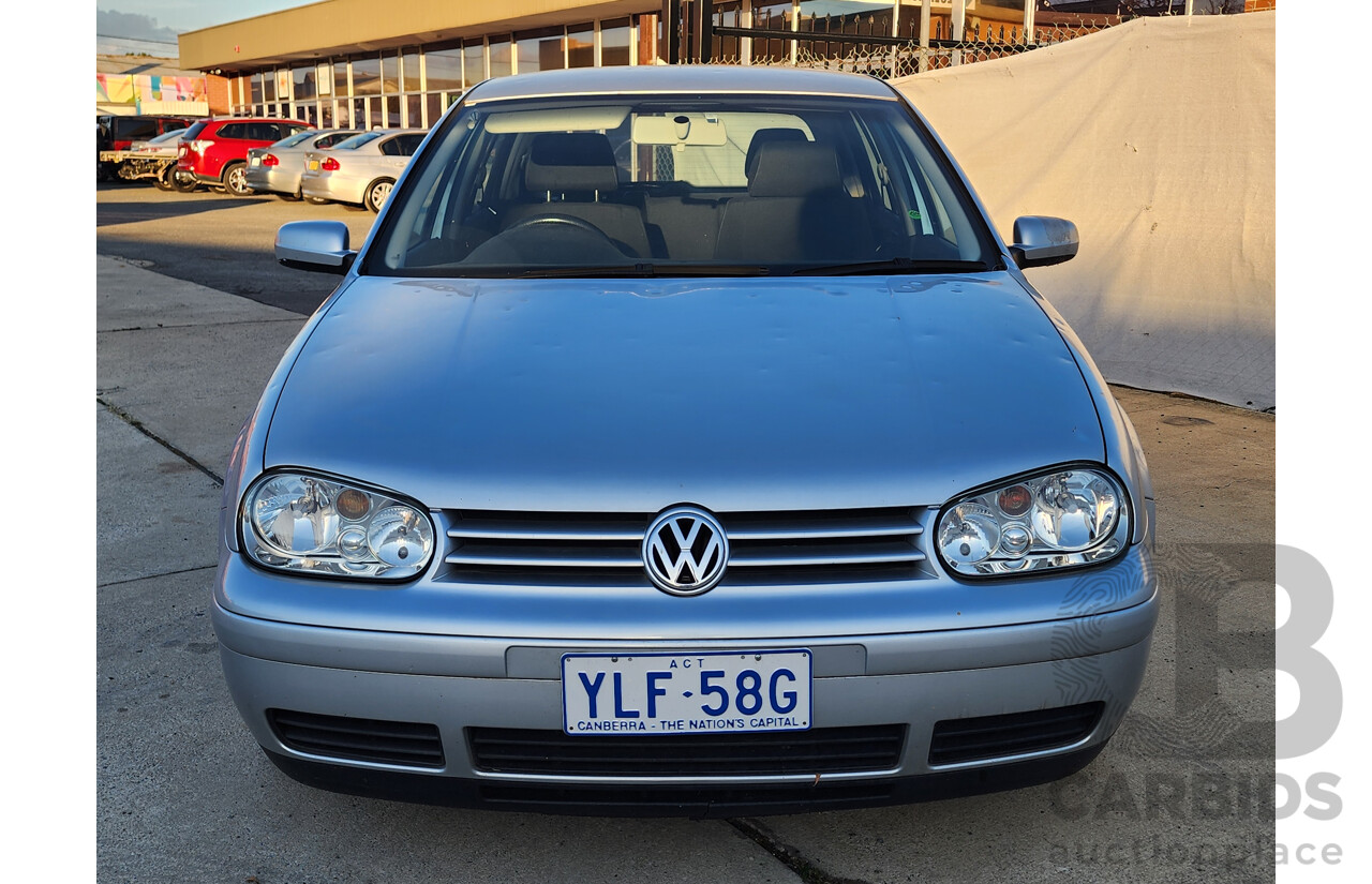5/2004 Volkswagen Golf 2.0 Sport  5d Hatchback Silver 2.0L