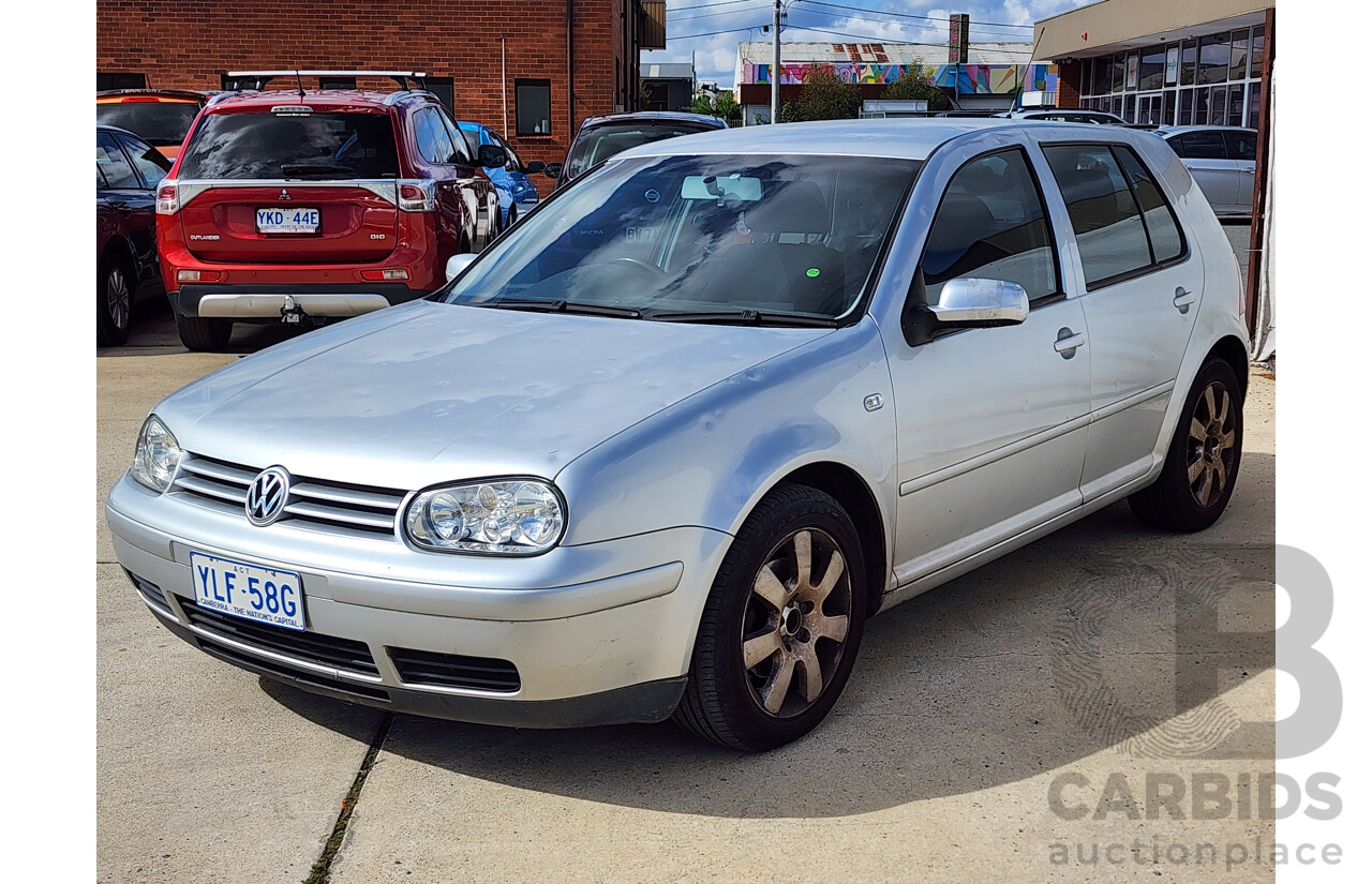 5/2004 Volkswagen Golf 2.0 Sport  5d Hatchback Silver 2.0L