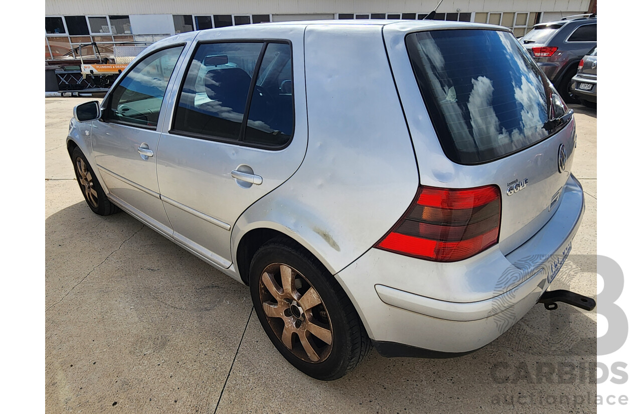5/2004 Volkswagen Golf 2.0 Sport  5d Hatchback Silver 2.0L