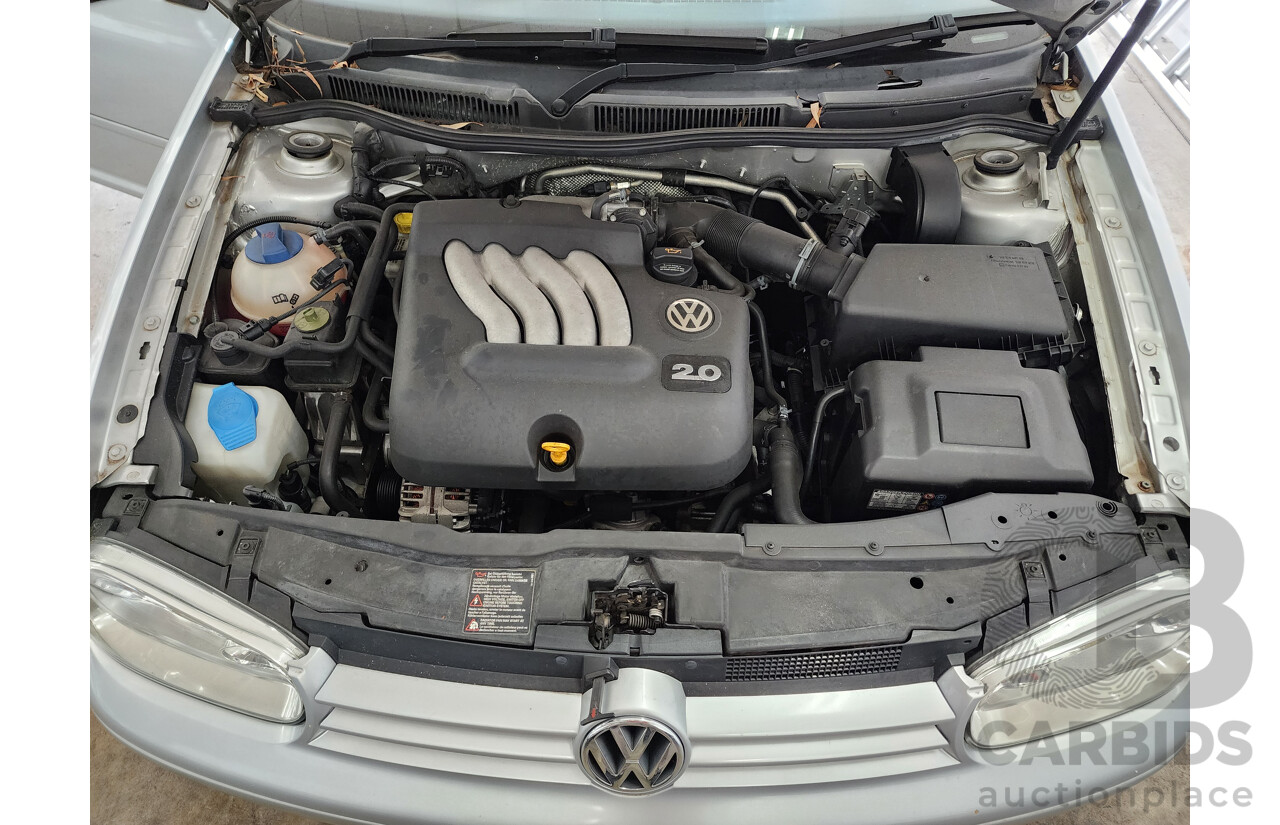 5/2004 Volkswagen Golf 2.0 Sport  5d Hatchback Silver 2.0L