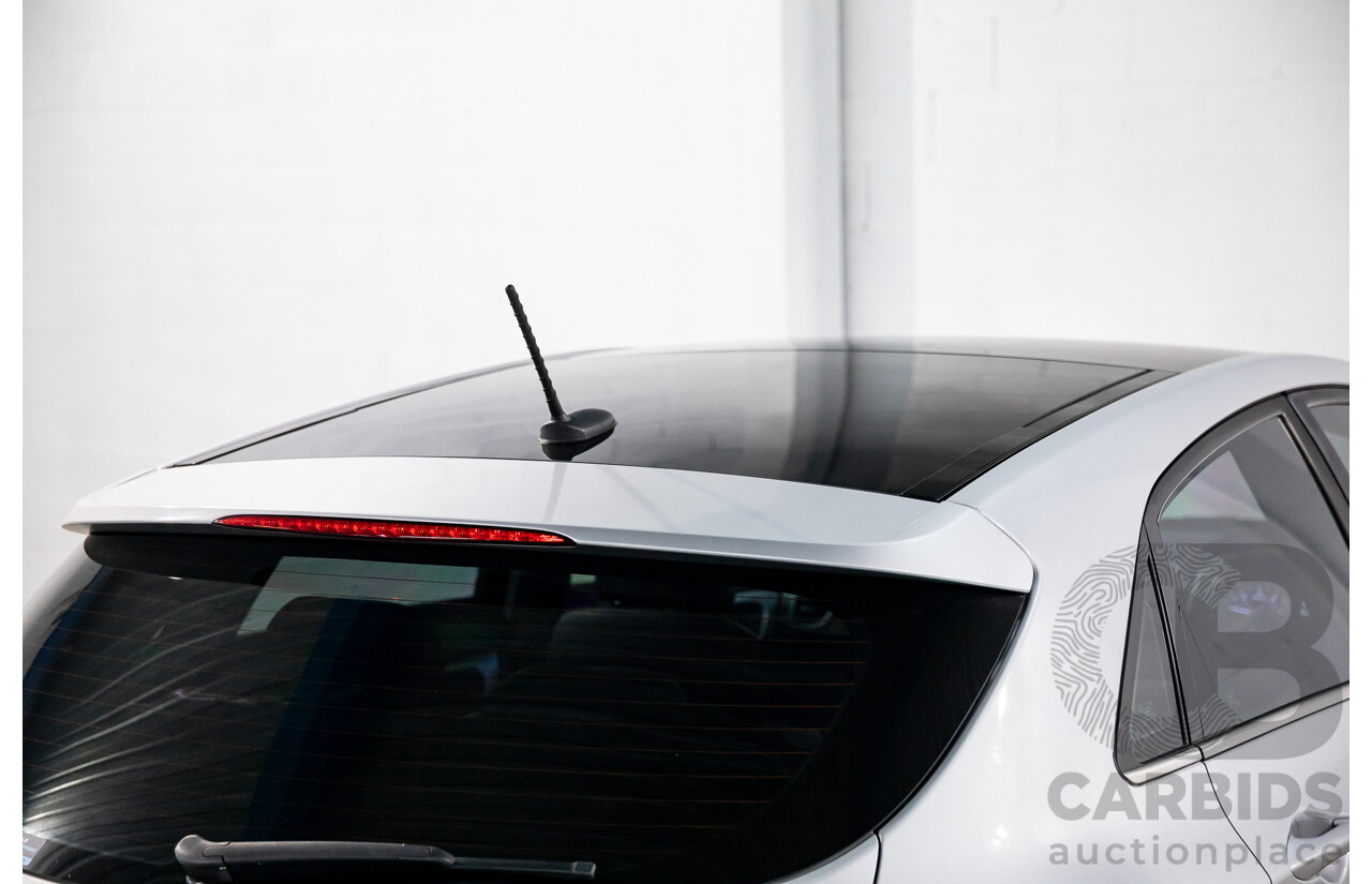 08/2016 Hyundai i30 Premium 1.6 CRDi (FWD) GD3 Series 2 5d Hatchback Platinum Silver Metallic Turbo Diesel 1.6L