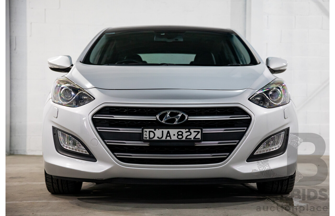 08/2016 Hyundai i30 Premium 1.6 CRDi (FWD) GD3 Series 2 5d Hatchback Platinum Silver Metallic Turbo Diesel 1.6L