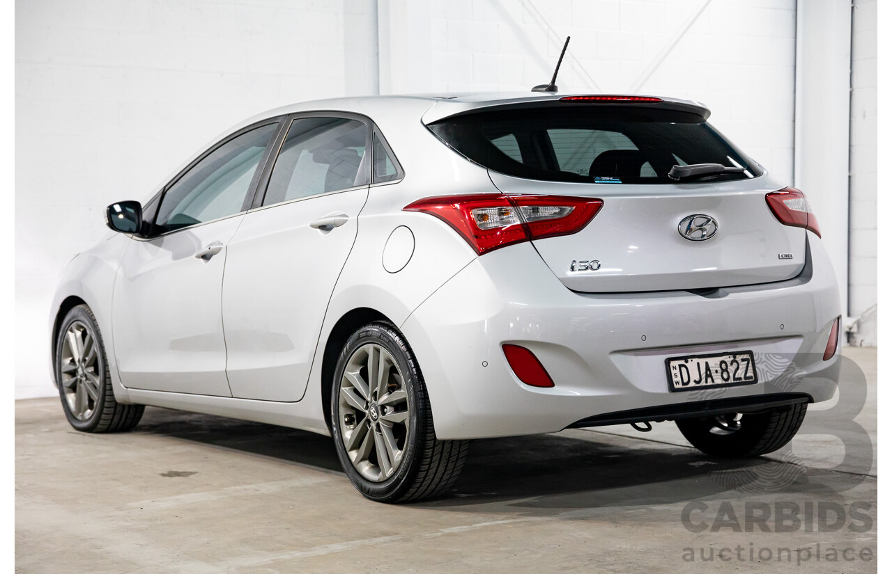 08/2016 Hyundai i30 Premium 1.6 CRDi (FWD) GD3 Series 2 5d Hatchback Platinum Silver Metallic Turbo Diesel 1.6L