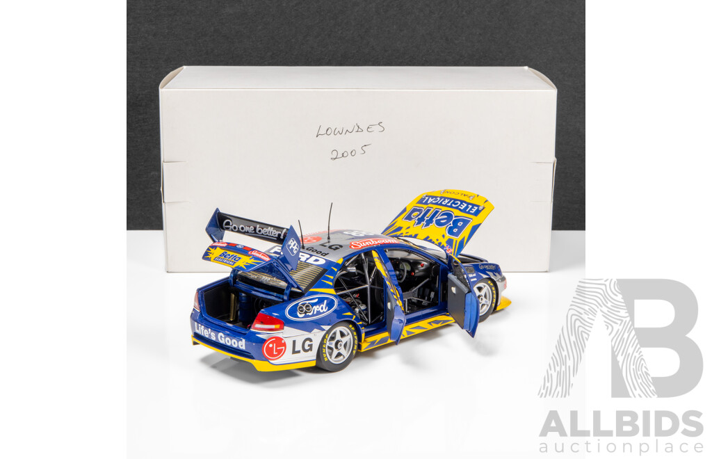 Classic Carlectables 2005 Ford BF Falcon V8 Supercar Craig Lowndes Betta Electrical #888 1:18 Scale Model Car
