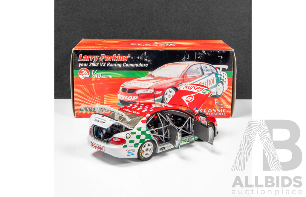 Classic Carlectables 2002 Holden VX Commodore V8 Supercar Larry Perkins Castrol #11 1064/1200 1:18 Scale Model Car