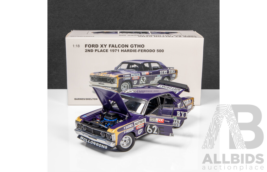AUTOart 1971 Ford XY Falcon GTHO Hardie Ferodo 500 2nd Place Barnes / Skelton Byrt Ford #62 382/700 1:18 Scale Model Car