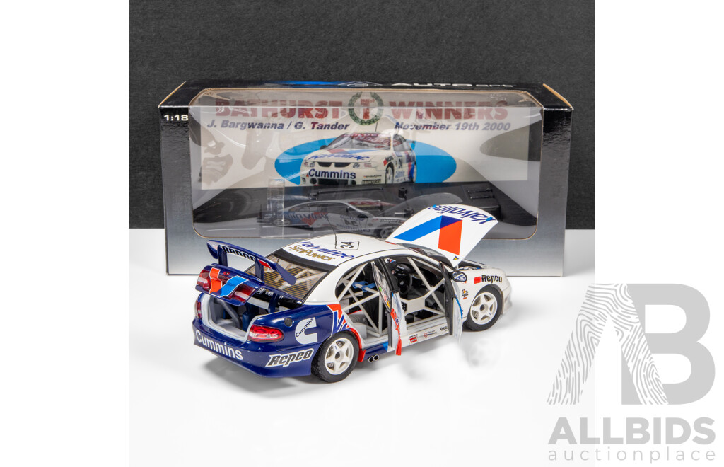 AUTOart 2000 Holden VT Commodore Bathurst Winner Bargwanna/Tander Valvoline Cummins #34 2592/4200 1:18 Scale Model Car