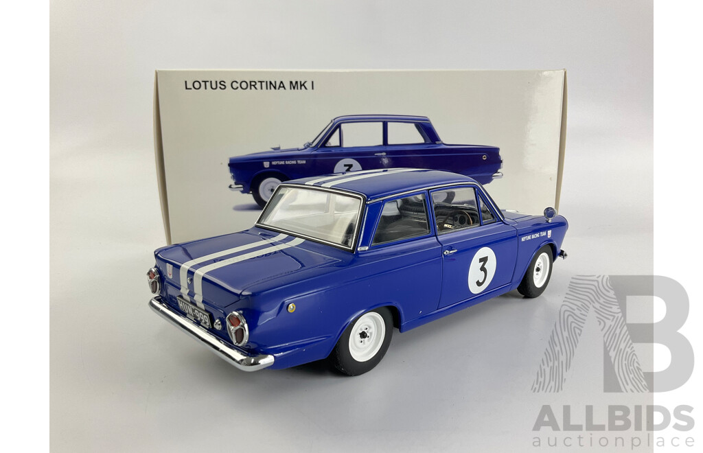 Boxed Autoart Diecast Ford Lotus Cortina MK1, Neptune Racing, 1:18 Scale