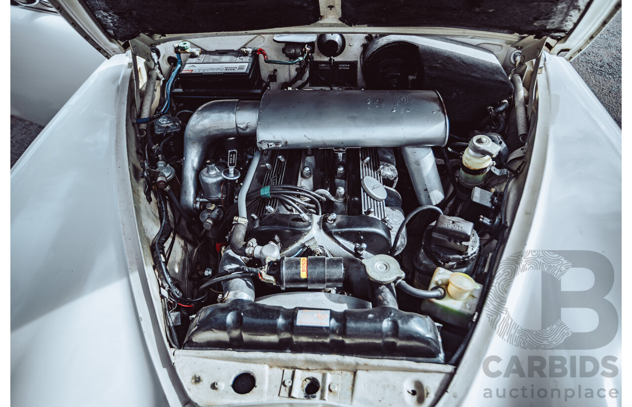 1/1964 Jaguar S-Type 3.4 4d Sedan White 4.2L Converted