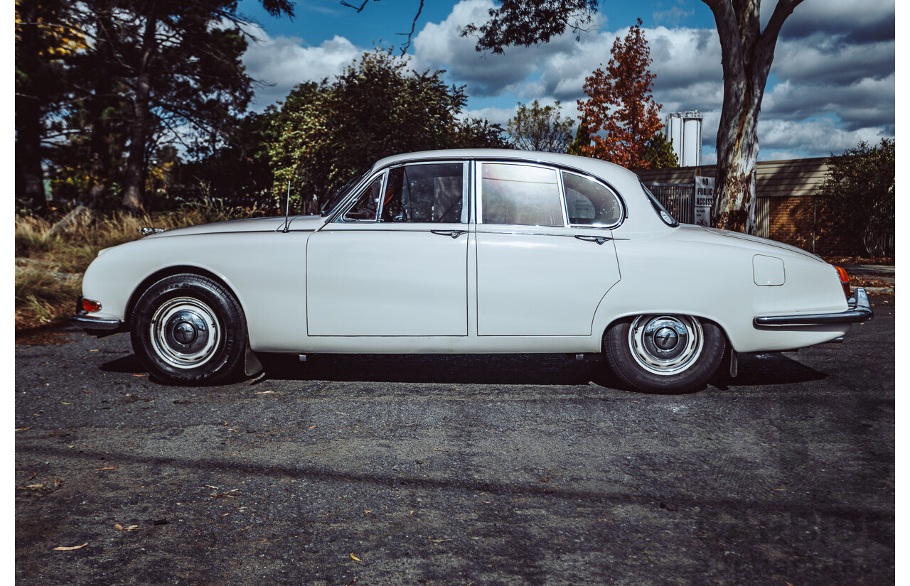 1/1964 Jaguar S-Type 3.4 4d Sedan White 4.2L Converted