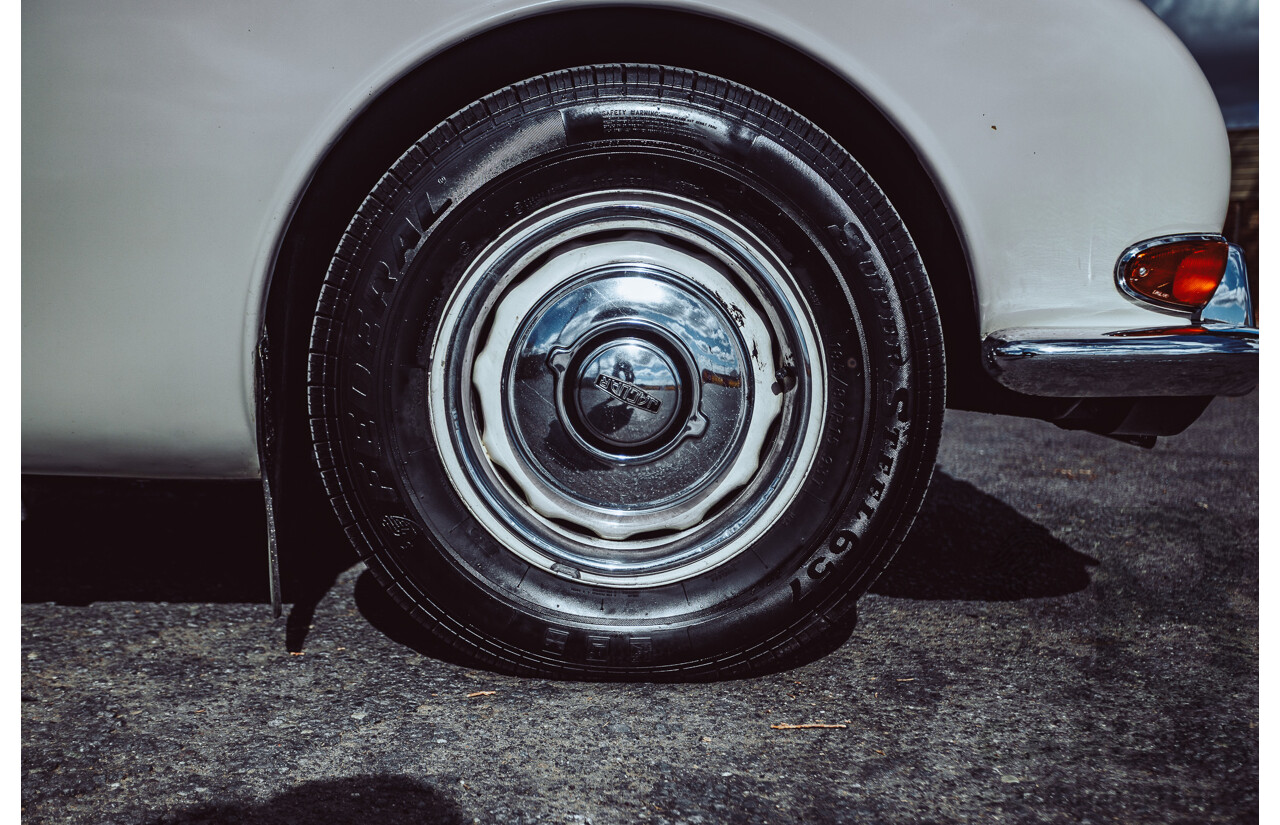 1/1964 Jaguar S-Type 3.4 4d Sedan White 4.2L Converted