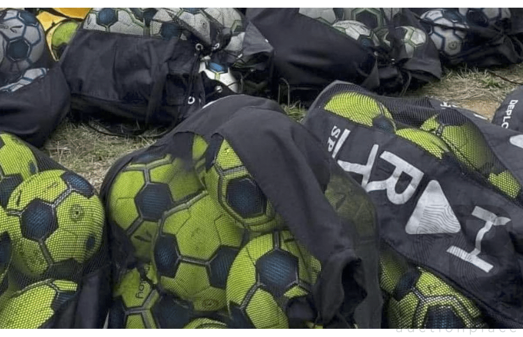 Lamborghini DJ Luminoso Pinot Noir Chardonnay Brut NV 750ml - Lot of 2 Bottles - Total RRP $578