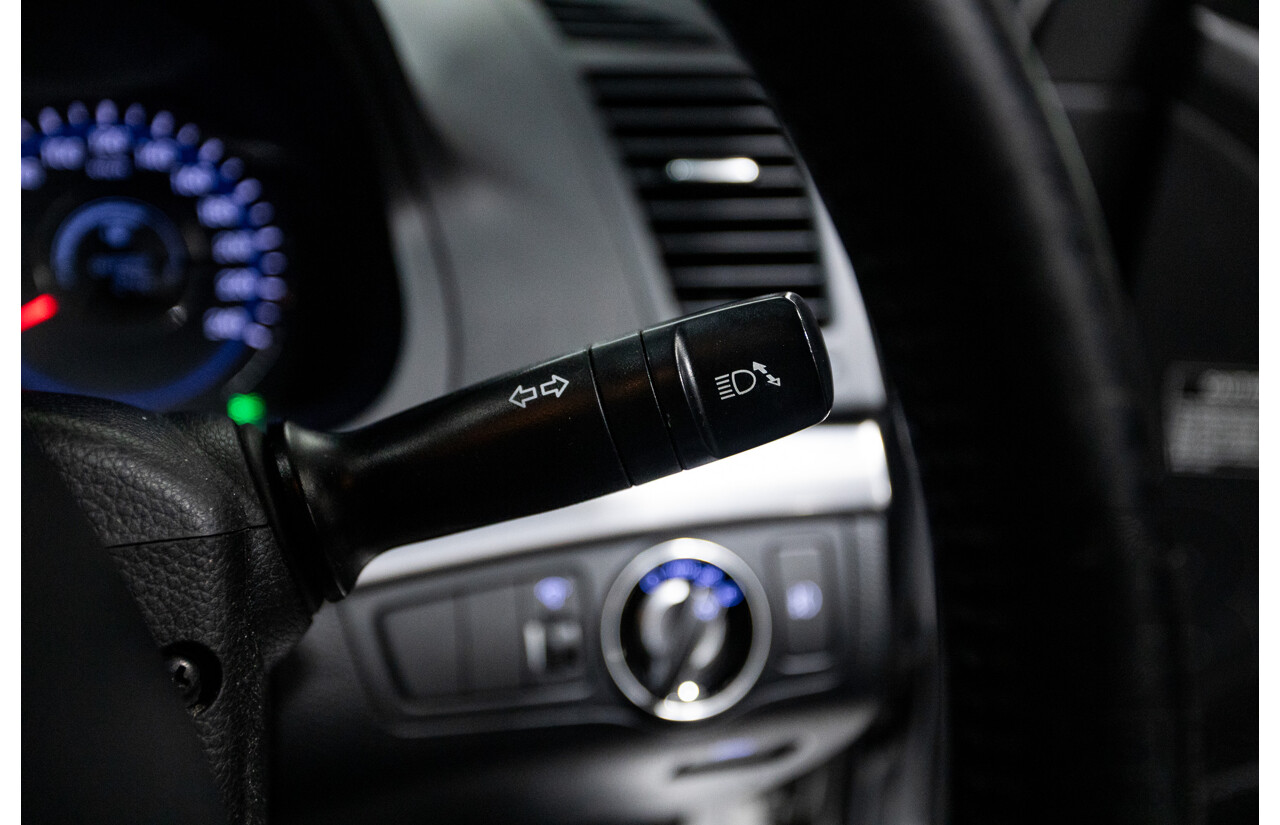 7/2012 Hyundai i40 Premium VF 4d Wagon Sleek Silver Metallic Turbo Diesel 1.7L