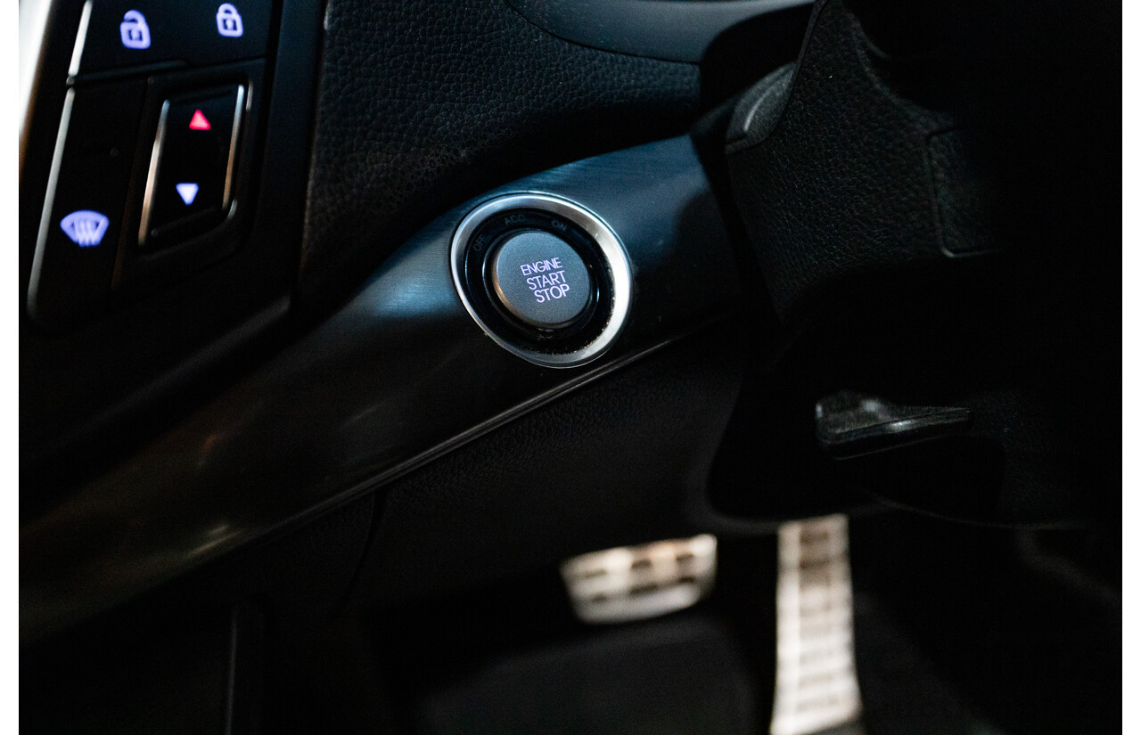 7/2012 Hyundai i40 Premium VF 4d Wagon Sleek Silver Metallic Turbo Diesel 1.7L