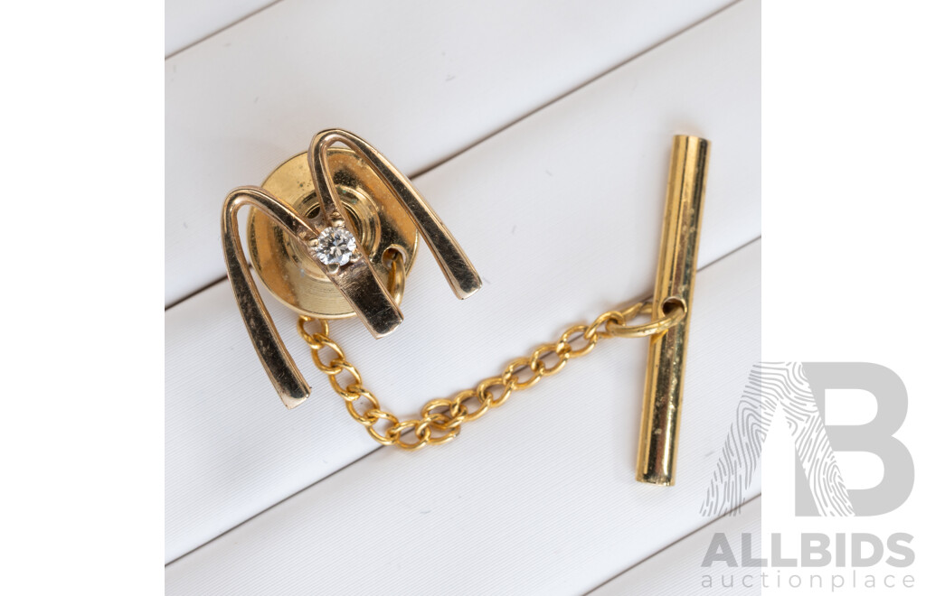 9ct McDonald's Diamond Set Career Achievement Pin, TDW 0.03ct, 0.99 Grams