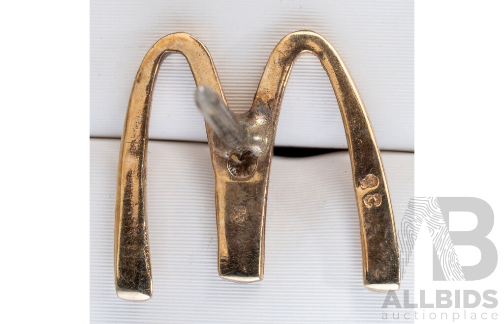 9ct McDonald's Diamond Set Career Achievement Pin, TDW 0.03ct, 0.99 Grams