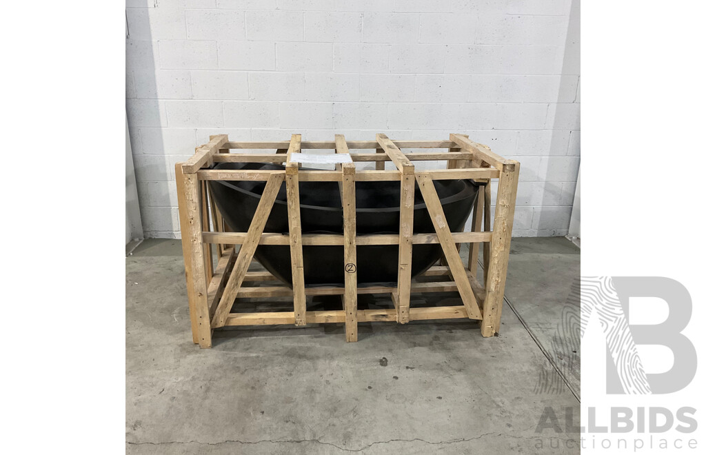 Dark Grey Stone Bath (1500Lx850Wx500/600H) - ORP $3,800.00