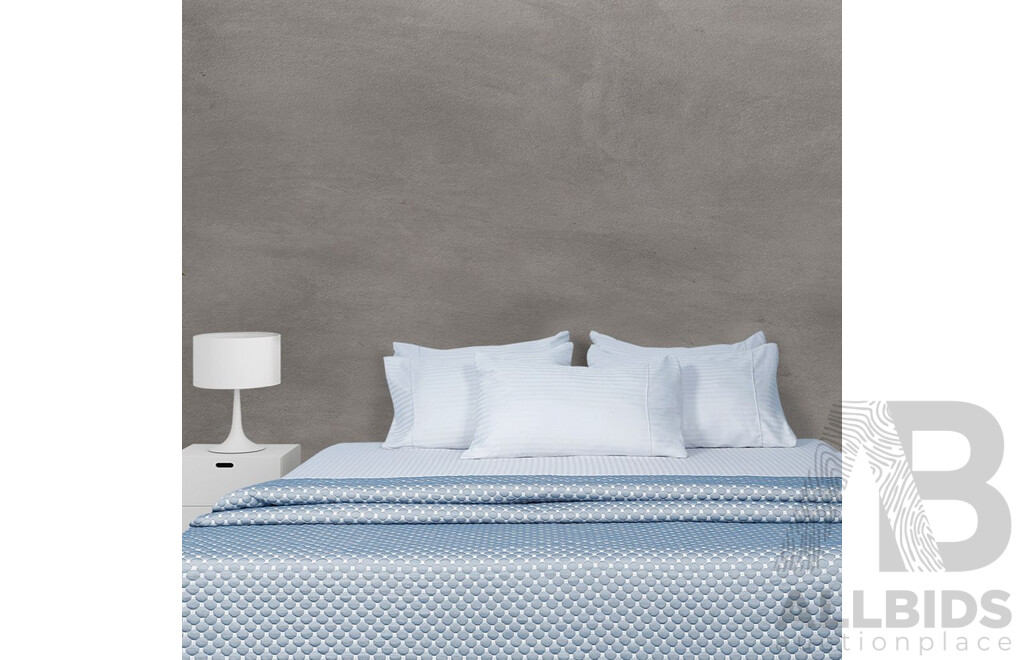 FERN FABRIC Hexagon Grey - Double - 650GSM Coverlet - ORP $299.00