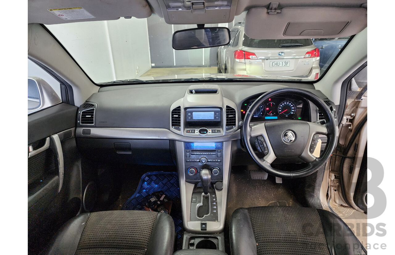 8/2012 Holden Captiva 7 CX (4x4) CG SERIES II 4d Wagon Gold 3.0L