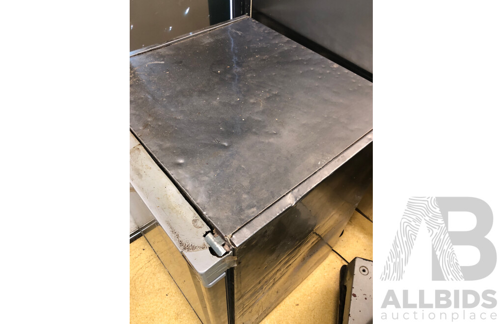 Nuline 125 Litre Commercial Upright Freezer