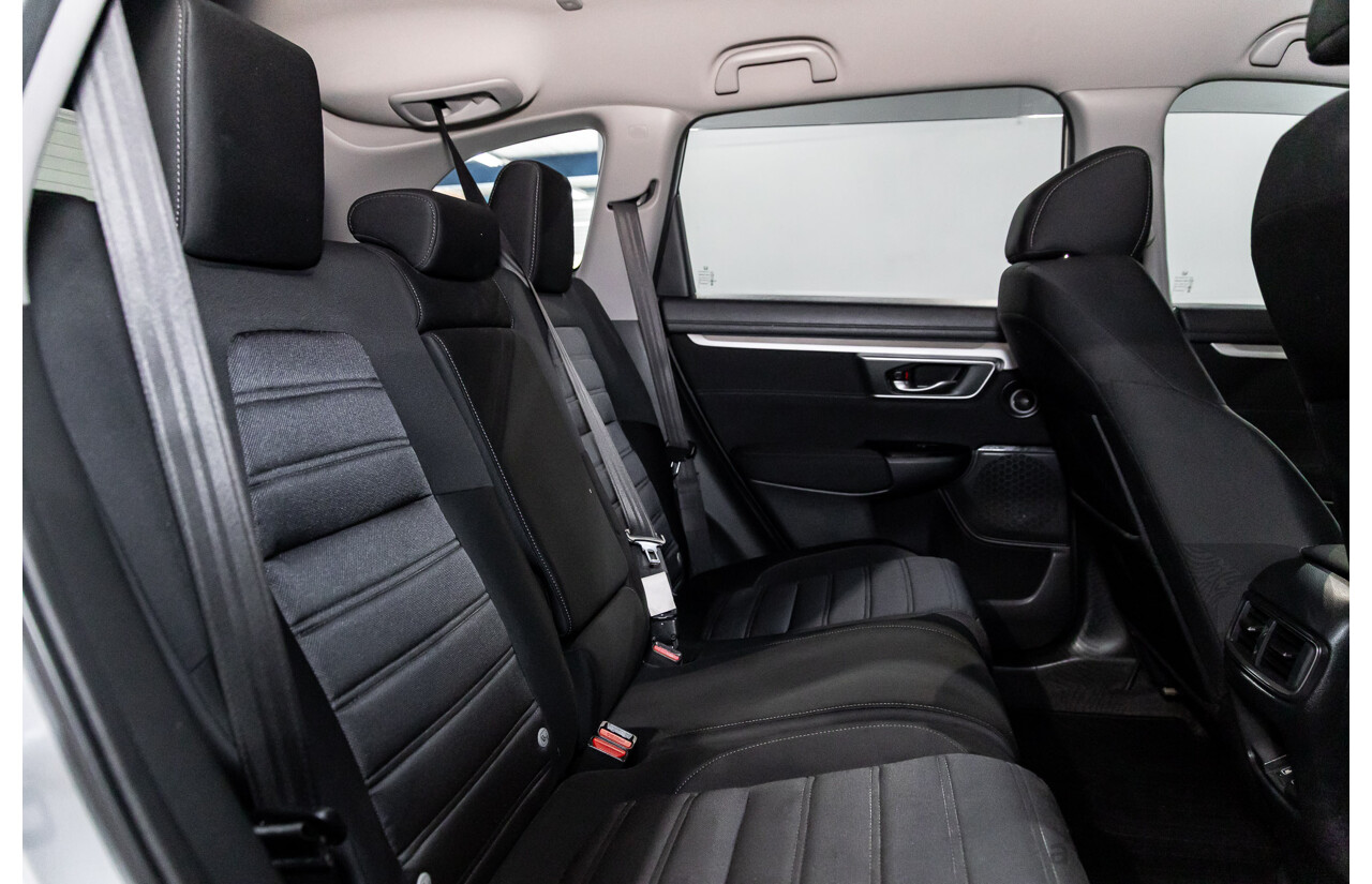 02/2020 Honda CR-V VTi-S (AWD) MY20 4d Wagon Lunar Silver Metallic Turbo 1.5L