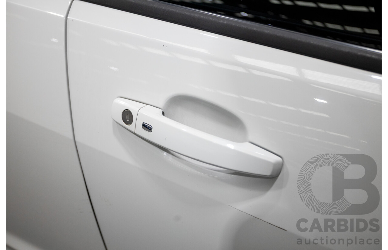 10/2016 Holden Commodore SV6 BLACK EDITION RWD VFII MY16 4D Sedan Heron White 3.6L