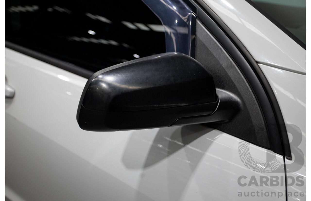 10/2016 Holden Commodore SV6 BLACK EDITION RWD VFII MY16 4D Sedan Heron White 3.6L