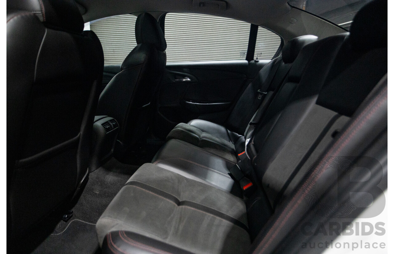 10/2016 Holden Commodore SV6 BLACK EDITION RWD VFII MY16 4D Sedan Heron White 3.6L