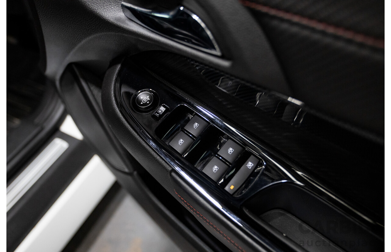 10/2016 Holden Commodore SV6 BLACK EDITION RWD VFII MY16 4D Sedan Heron White 3.6L