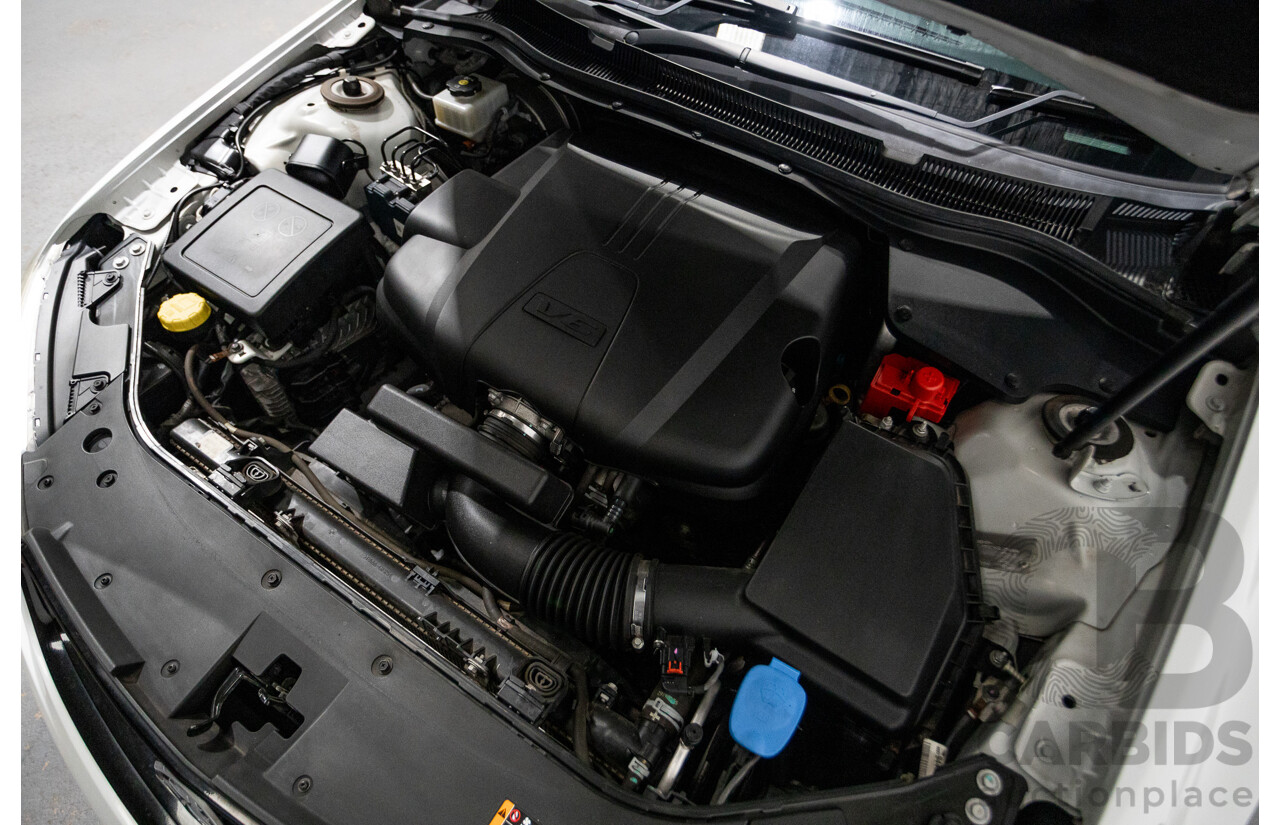 10/2016 Holden Commodore SV6 BLACK EDITION RWD VFII MY16 4D Sedan Heron White 3.6L