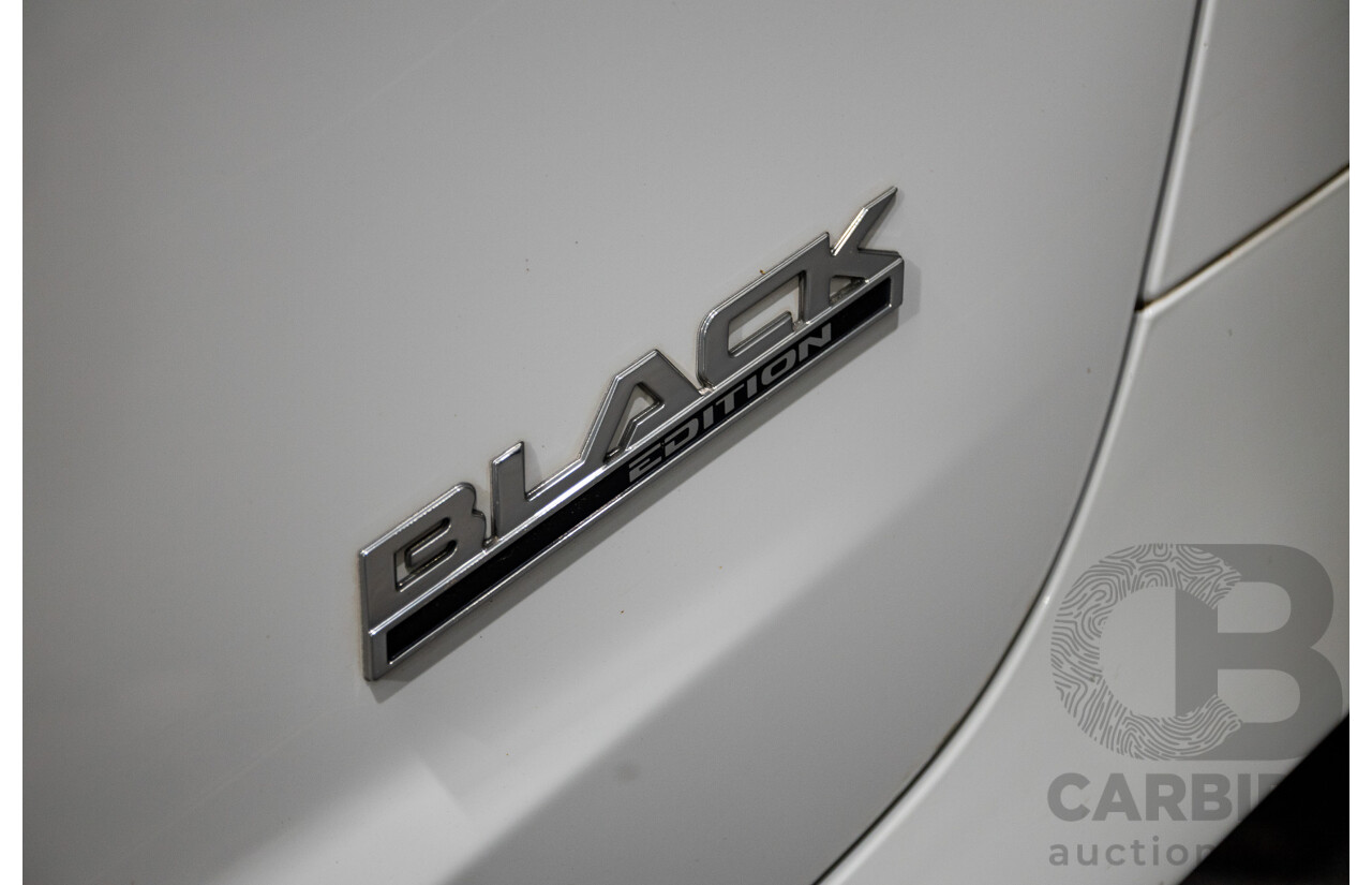 10/2016 Holden Commodore SV6 BLACK EDITION RWD VFII MY16 4D Sedan Heron White 3.6L