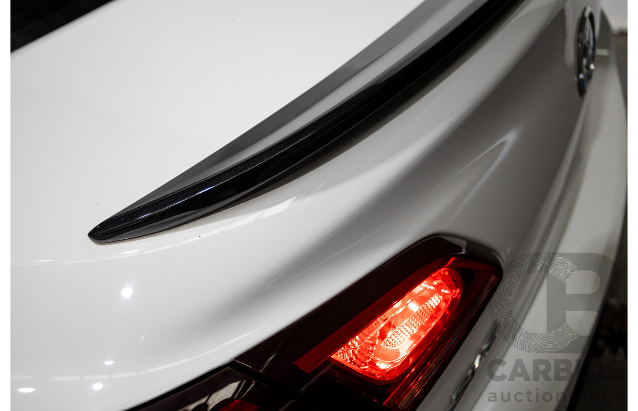 10/2016 Holden Commodore SV6 BLACK EDITION RWD VFII MY16 4D Sedan Heron White 3.6L