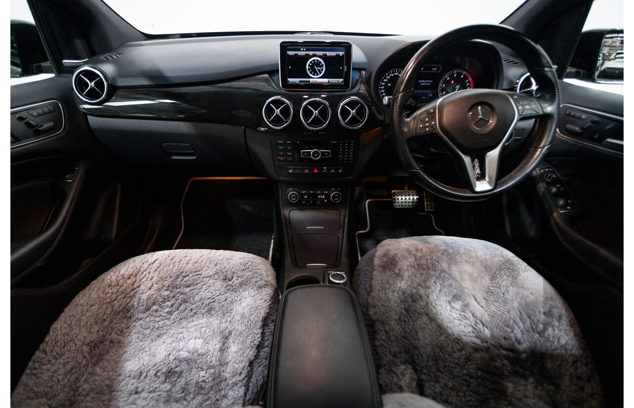 6/2014 Mercedes-Benz B250  246 MY14 5d Hatchback Mountain Metallic Grey 2.0L