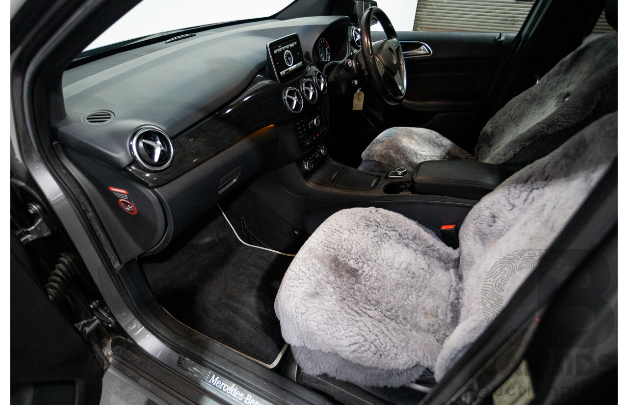 6/2014 Mercedes-Benz B250  246 MY14 5d Hatchback Mountain Metallic Grey 2.0L
