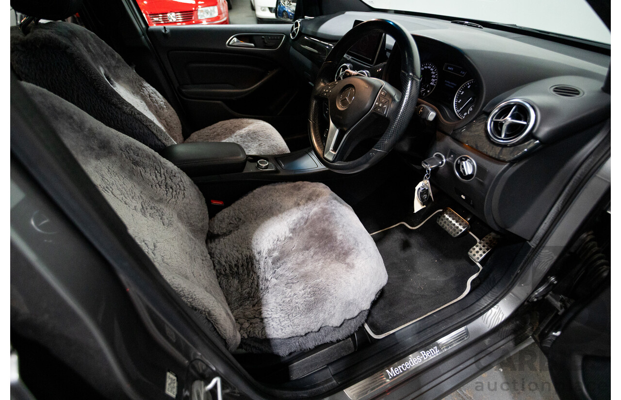 6/2014 Mercedes-Benz B250  246 MY14 5d Hatchback Mountain Metallic Grey 2.0L