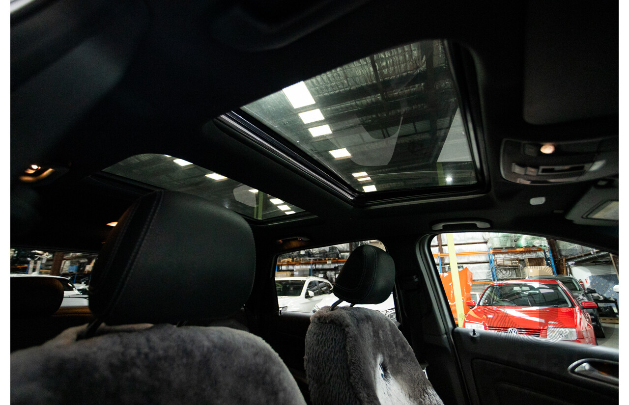 6/2014 Mercedes-Benz B250  246 MY14 5d Hatchback Mountain Metallic Grey 2.0L