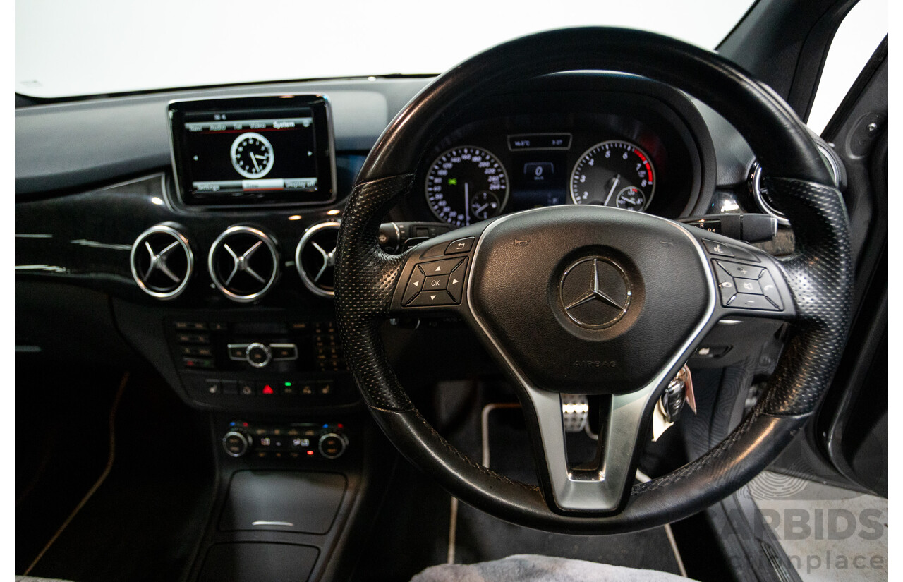 6/2014 Mercedes-Benz B250  246 MY14 5d Hatchback Mountain Metallic Grey 2.0L