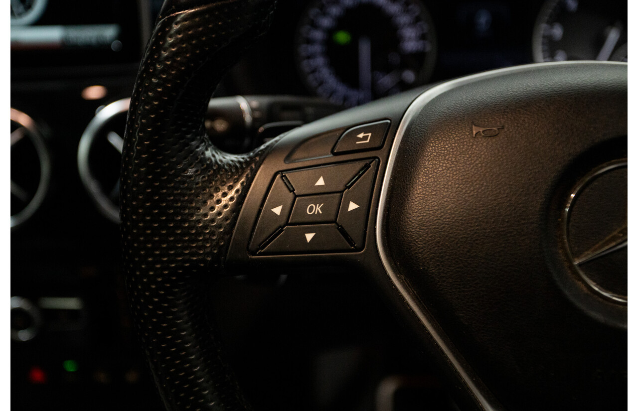 6/2014 Mercedes-Benz B250  246 MY14 5d Hatchback Mountain Metallic Grey 2.0L