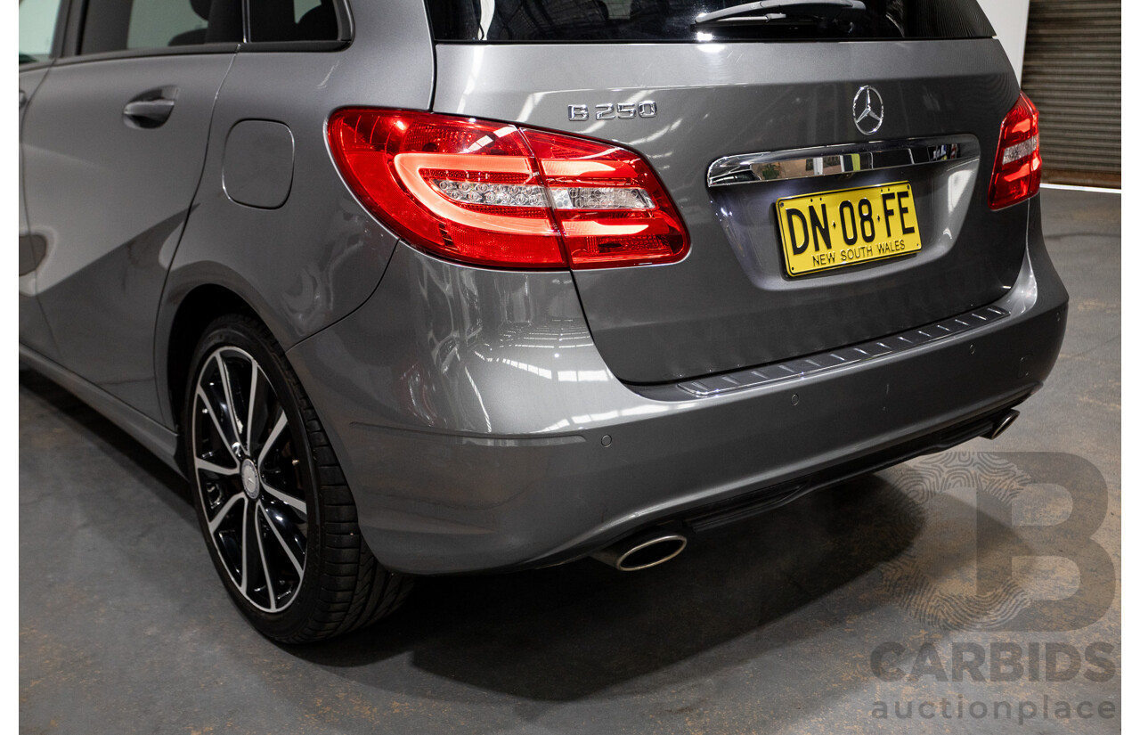 6/2014 Mercedes-Benz B250  246 MY14 5d Hatchback Mountain Metallic Grey 2.0L