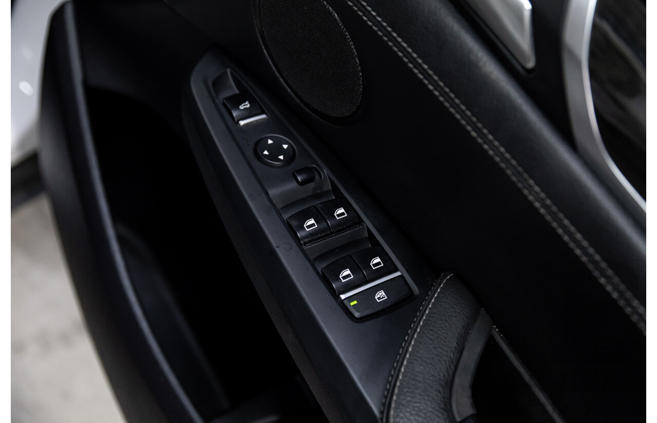 1/2015 BMW X4 Xdrive 20d (AWD) F26 MY15 5d Coupe Mineral White Metallic Turbo Diesel 2.0L