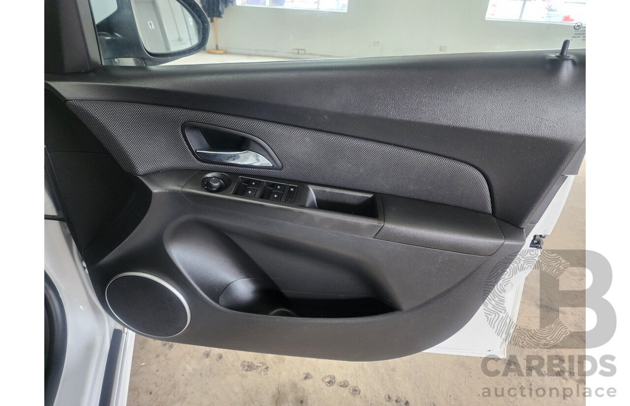 3/2014 Holden Cruze SRi JH MY14 4d Sedan White 1.6L