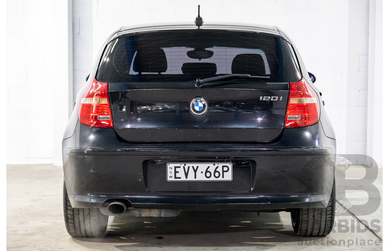 2/2009 BMW 120i E87 MY09 5d Hatchback Jet Black 2.0L