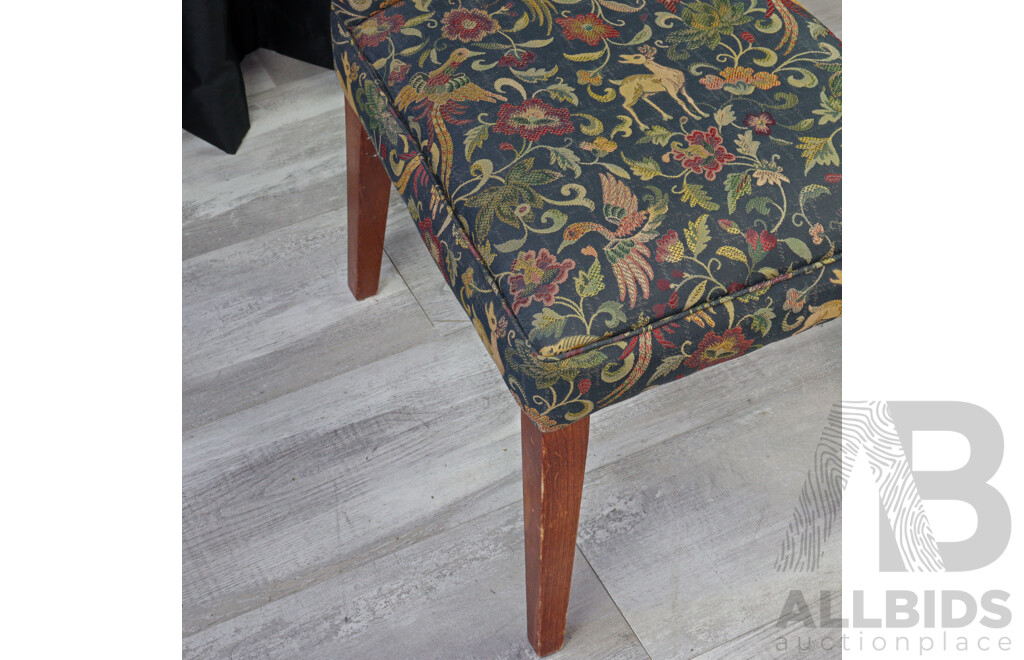 Good Set of Six Upholstered Dining Chairs