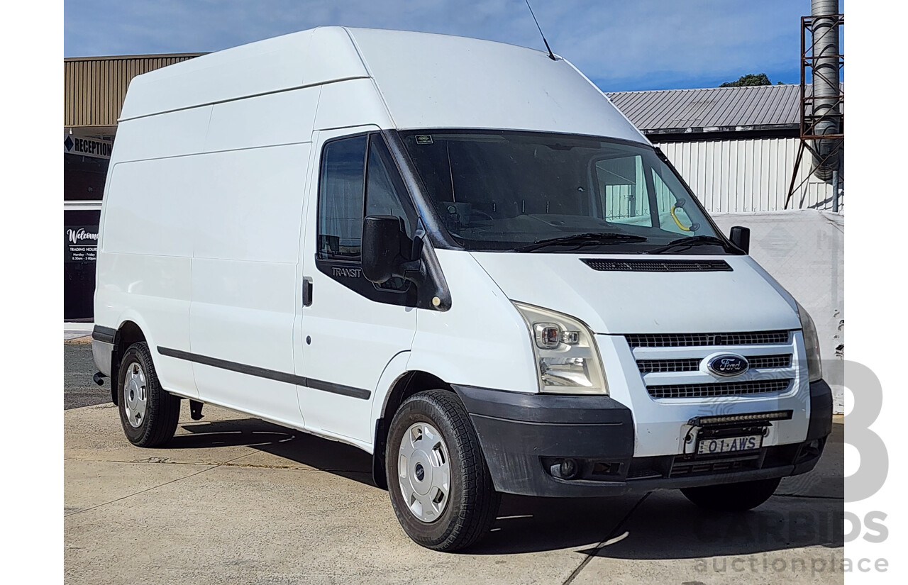 12/2012 Ford Transit HIGH (lwb) VM MY12 UPDATE Van White 2.2L